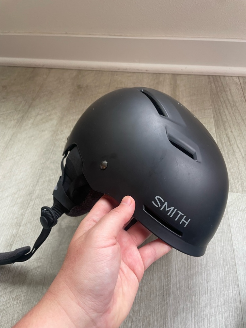 SMITH Matte Black Ski/Snow Helmet with Goggle Clip - Medium - Picture 2 of 4